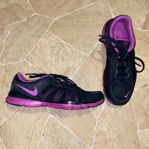 Nike Women's Flex Trainer 2
